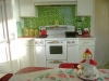 cozinha-decorada-com-pastlhas-adesivas-10
