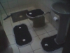 tapete-para-banheiro-preto-1