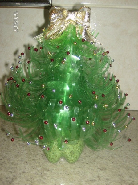 Árvore de Natal com Garrafas – Decoração Árvore de Natal com Garrafas – Decoração