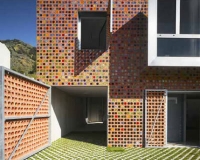 casas-com-fachada-de-ceramica-9