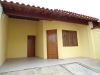 casas-construidas-em-meio-lote-2