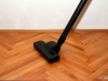 como-limpar-piso-de-taco-de-madeira-13