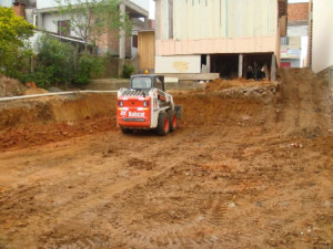 Como Nivelar o Terreno de uma Casa